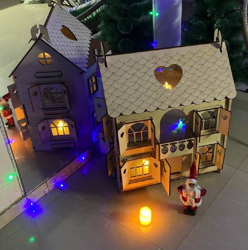 Деревянный домик для кукол Барби