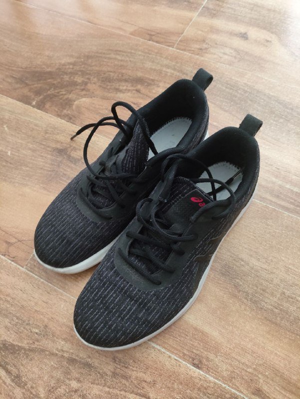 Женские кроссовки asics 39