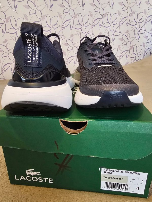Кроссовки Lacoste женские размер 37 2
