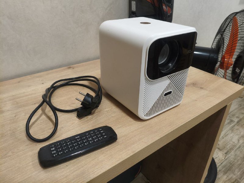 Wanboo Mozart 1 Full HD проектор, Sony Alpha NEX-7 с объективами и макро кольцами