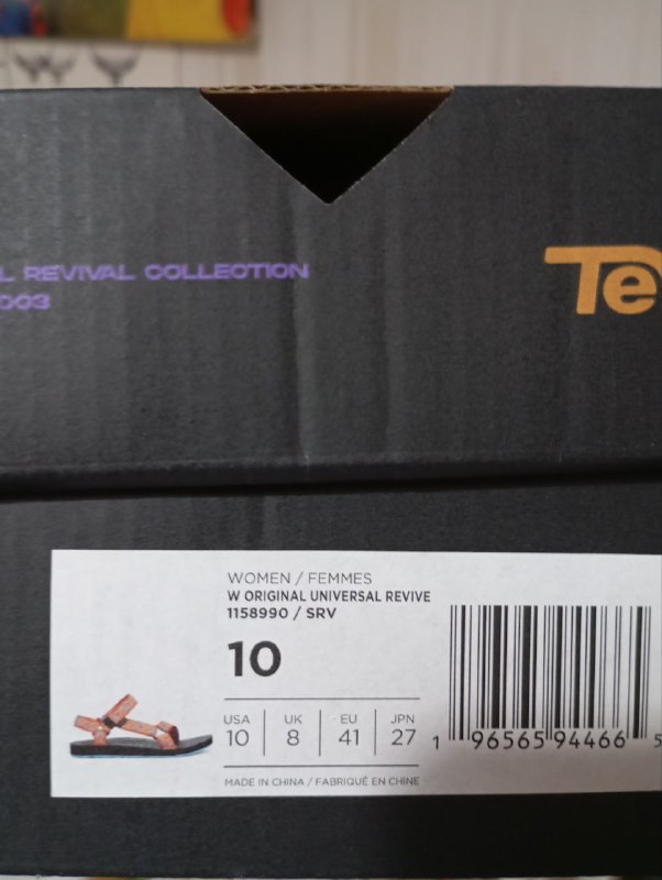 новые Teva 40/41 размер 3
