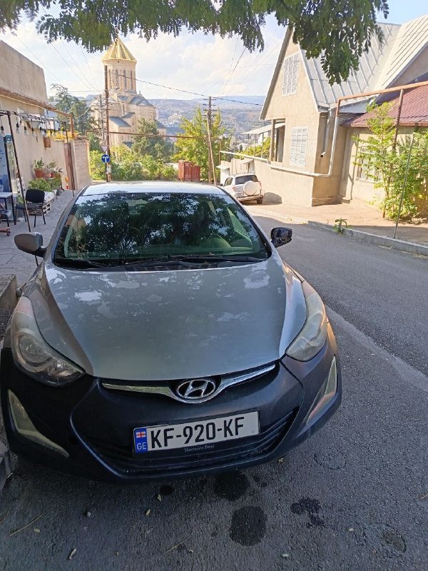 Hyundai Elantra car 3