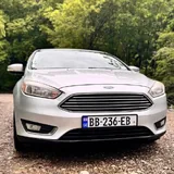 Ford Focus 2018 5