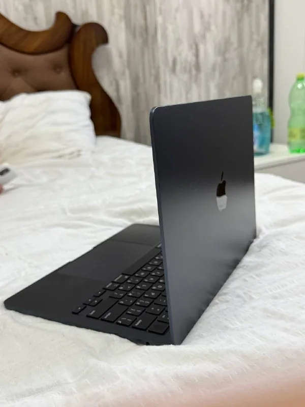 MacBook Air 13 2022 1