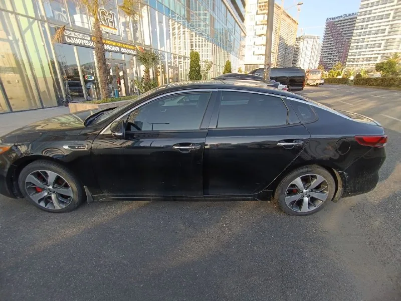 KIA OPTIMA 2018 1