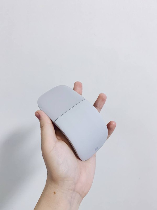 Беспроводная мышка Microsoft Arc Mouse 4