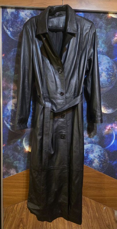 Кожаный плащ