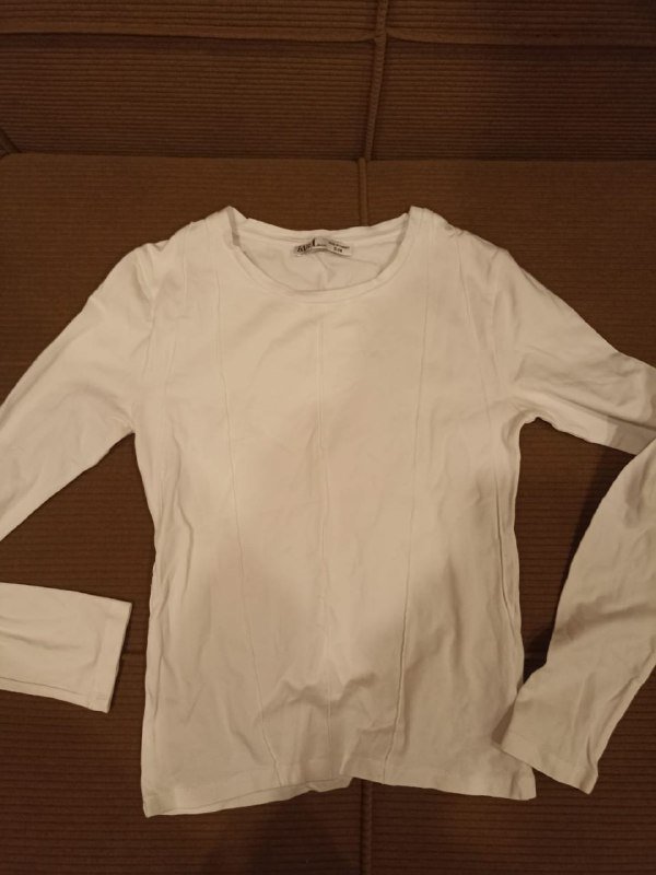 Кофта от KAROL размер S белая