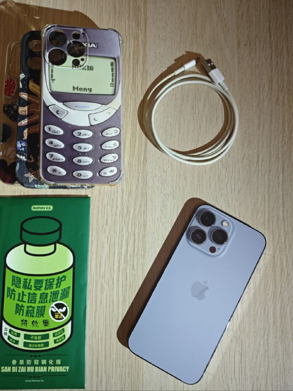 iPhone 13 Pro 256 GB Deep Purple с аксессуарами 4