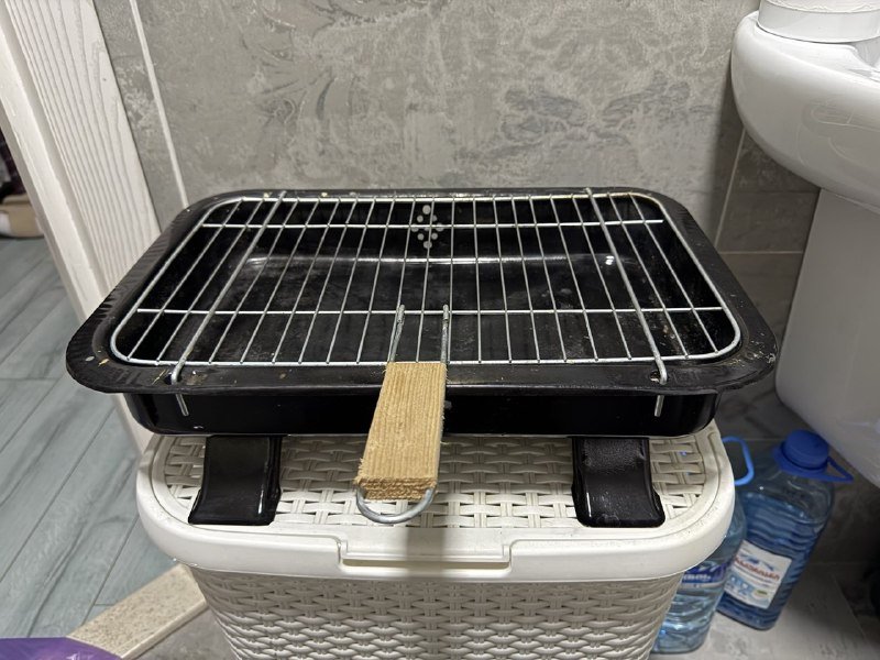 Мангал компактный с решеткой 30x40 см