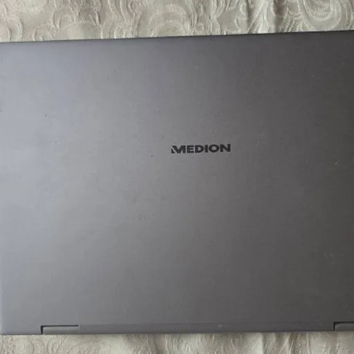 Ноутбук Medion i5 10-го поколения, 8 ГБ RAM, 500 ГБ SSD
