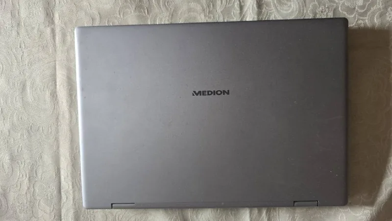 Ноутбук Medion i5 10-го поколения, 8 ГБ RAM, 500 ГБ SSD 1