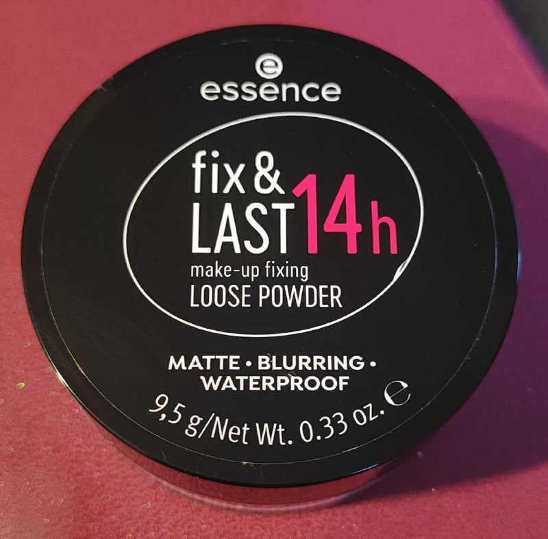 Палетки теней Viseart Dark и Nude, пудра Essence 2