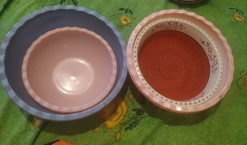 пластиковые чашки, тарелки, миски, сито, корзинки, стаканы, набор бокалов 3