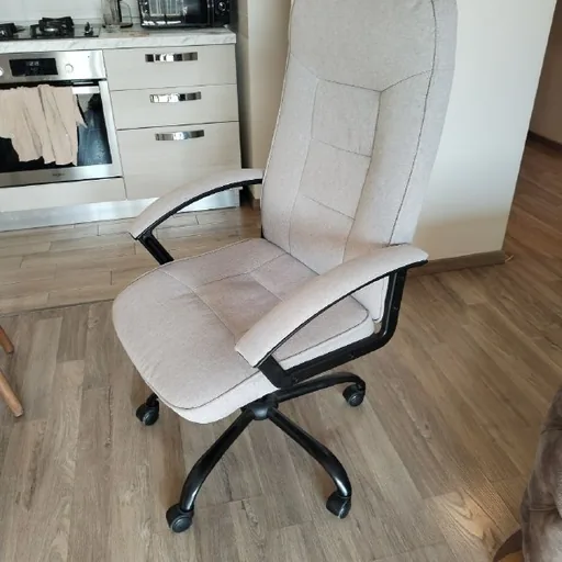 Computer chair
