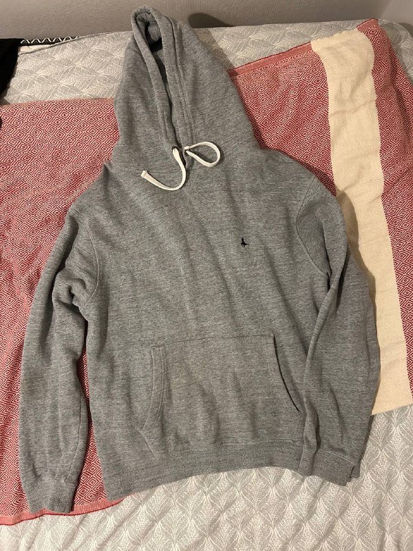 Толстовки, топ, шапка