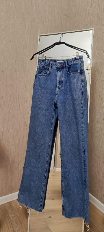 Джинсы ZARA 36 размер