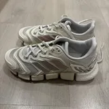 Хайкинговые ботинки 39, кроссовки Adidas 255 мм 5