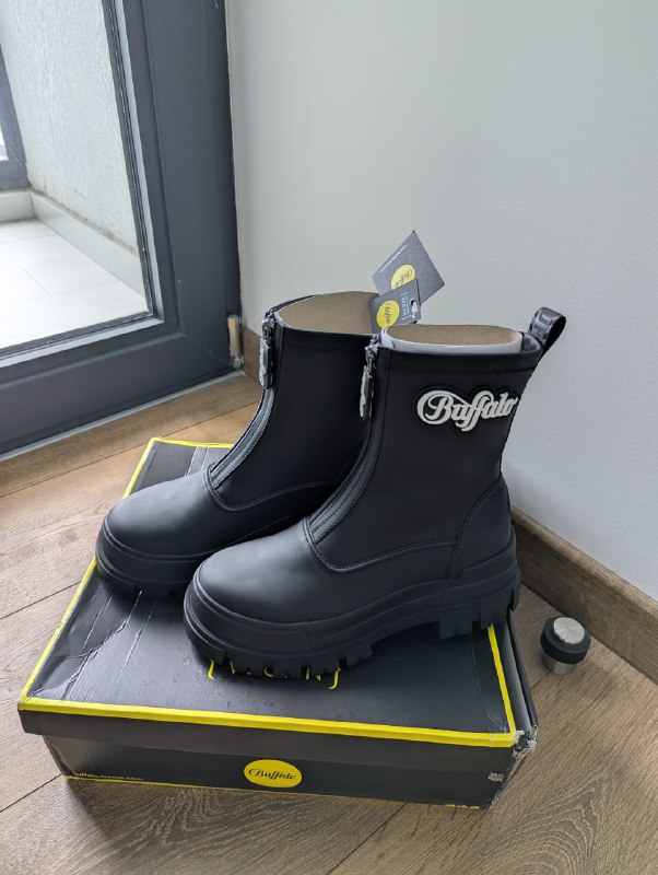 Балетки Мэри Джейн River Island, Ботинки Buffalo для дождя 6