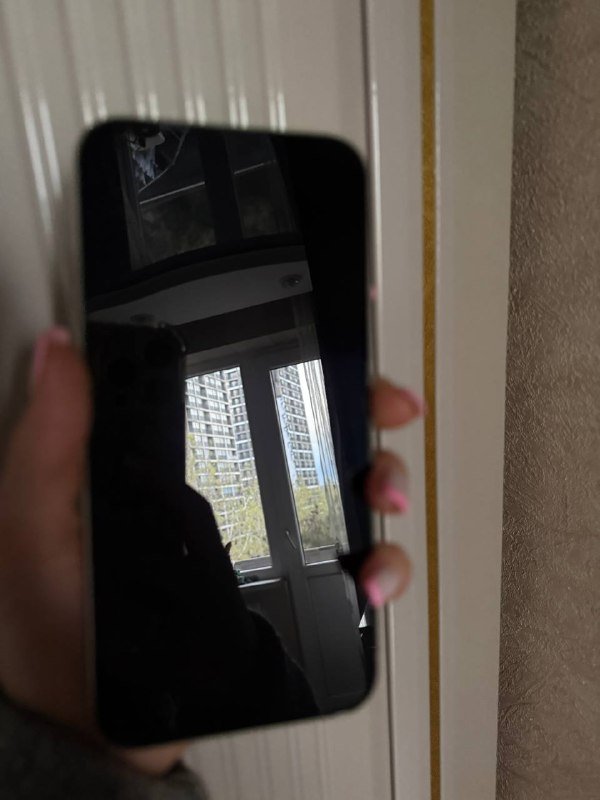 iPhone 15 Pro Max 4