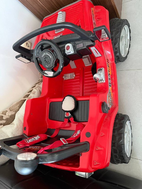 Детская машинка с пультом, радио и USB