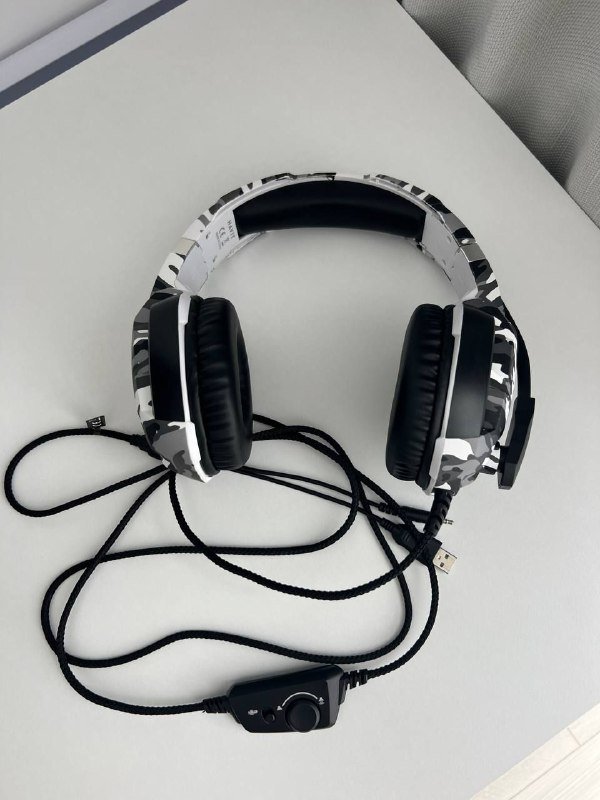 Наушники с микрофоном