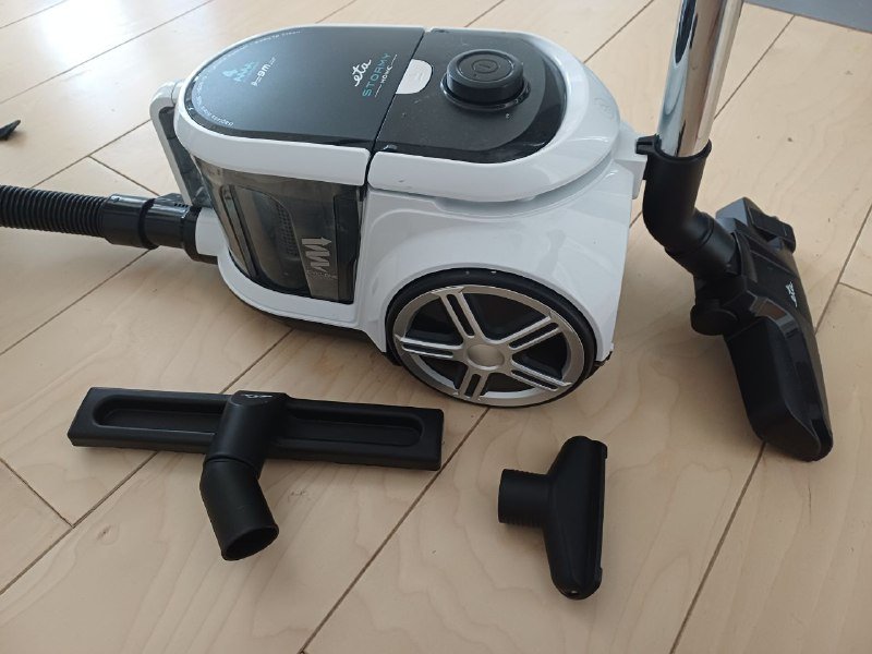 Пылесос ETA Stormy Home Vacuum Cleaner 2