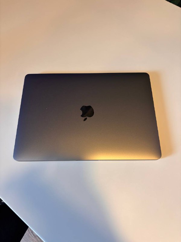 MacBook Pro 2017 i5 8/256Гб с зарядкой 3