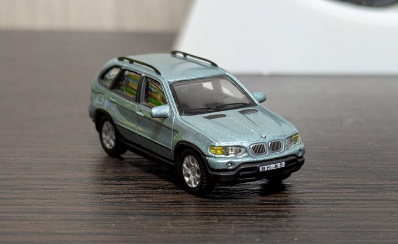 Коллекционные машинки Hongwel 1:73 3