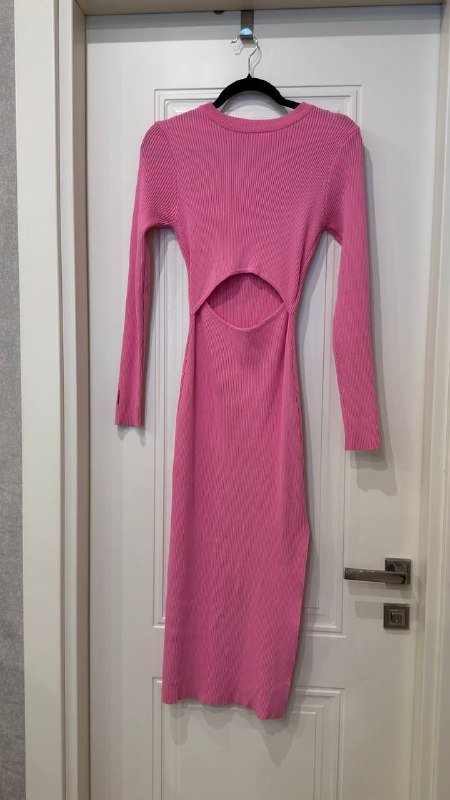 Свитер, джинсы, тренч, платье, спортивная кофта, куртка косуха 9