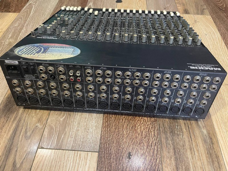 Аудио интерфейс Tascam us-1641, пульт Mackie 1604-VLZ Pro 4