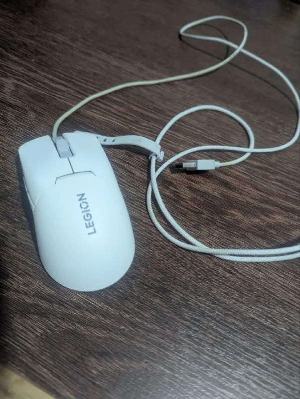 Проводная игровая мышь Lenovo Legion 1