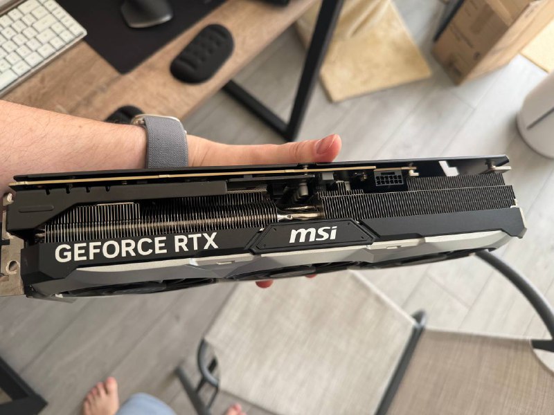Видеокарта MSI Ventus 3X E OC RTX4090 2