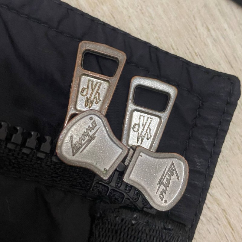 Куртка Moncler размер M-L 8