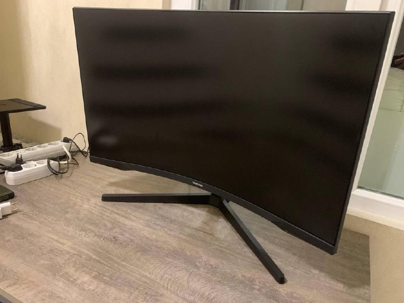 Монитор Samsung Odyssey G5 LC32G54TQW|XC1 изогнутый 32-дюймовый 2