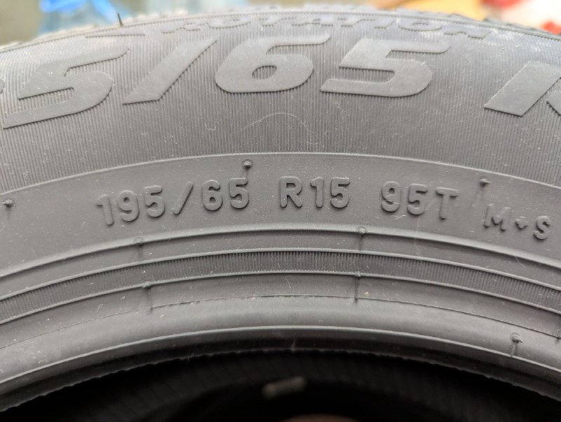 4 зимние шины Pirelli Winter Ice Zero 195/65 R15 95T 3