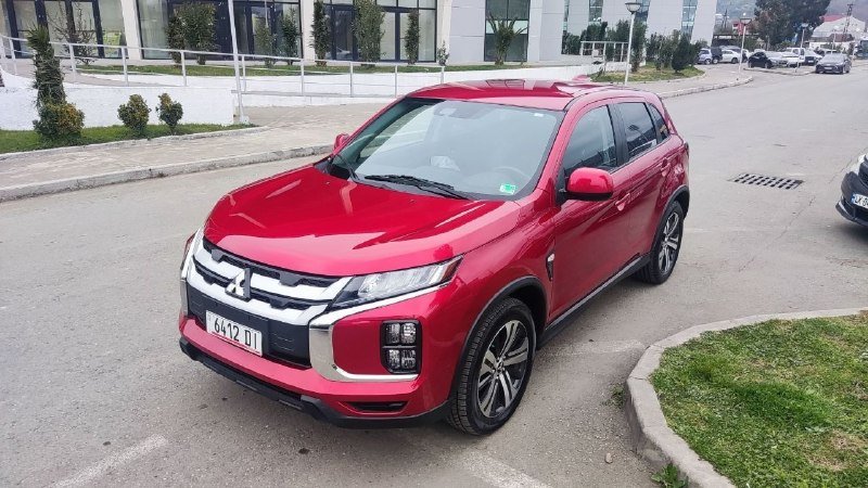 Mitsubishi Outlander Sport 3