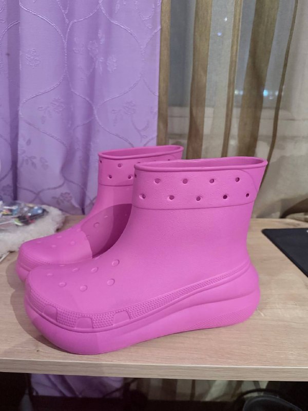 новые резиновые сапоги типа crocs 4