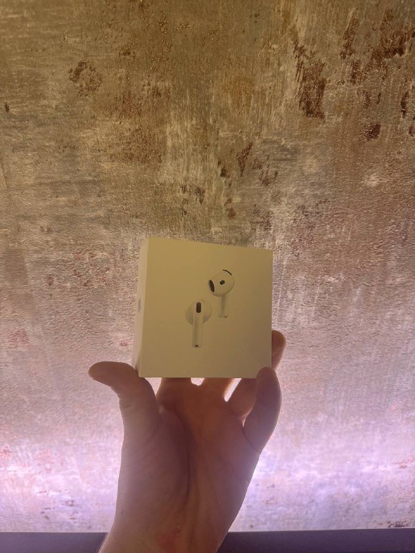 Apple AirPods 4 с активным шумоподавлением новые 4