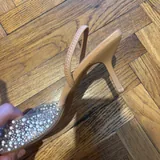Кроссовки adidas, босоножки Zara, казаки 4