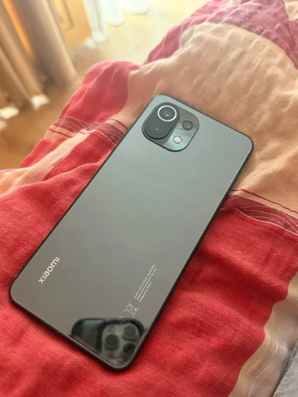 Xiaomi Mi 11 Lite 1