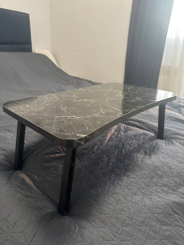 Столик для работы на кровати