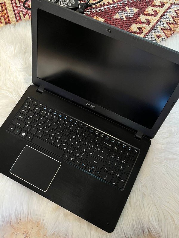 стул, офисное кресло, стол, стеллаж, рабочий стол, ноутбук 8