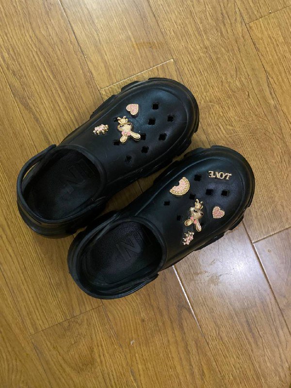 Тапочки типа crocs
