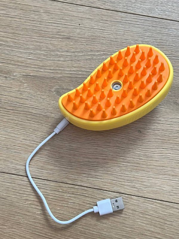 Расческа для животных с подачей пара