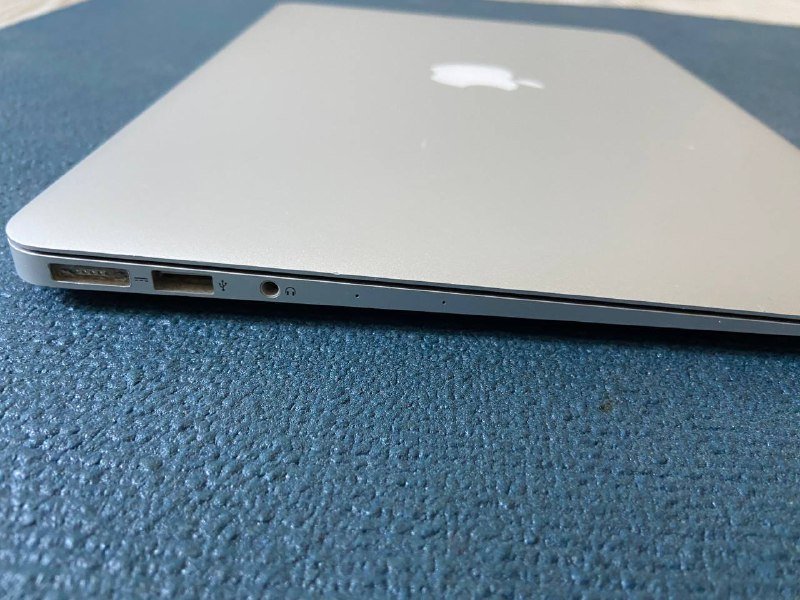 Macbook Air 2013, 8GB RAM, 120GB 3