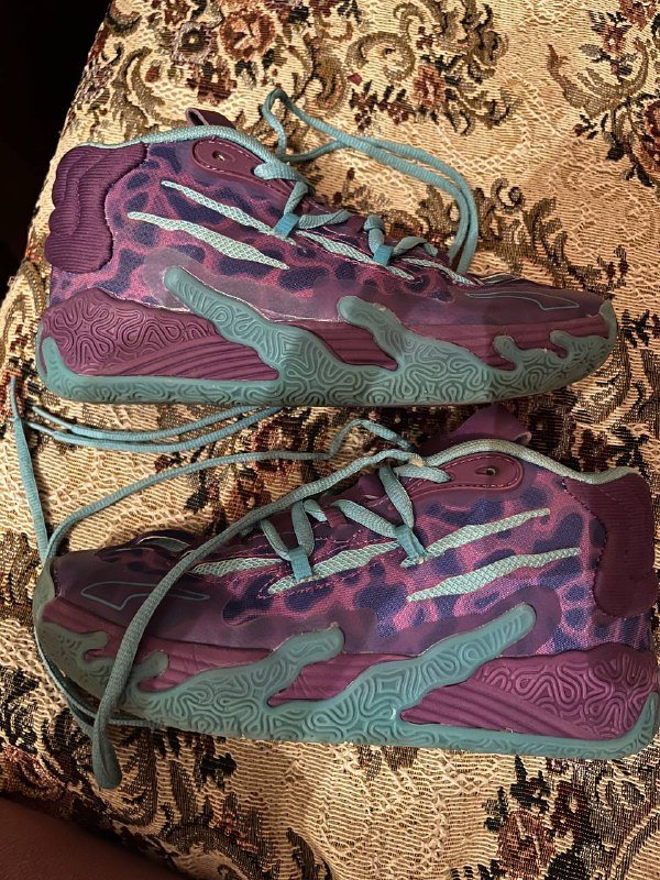 Баскетбольная обувь LaMelo Ball MB.03 38 размер