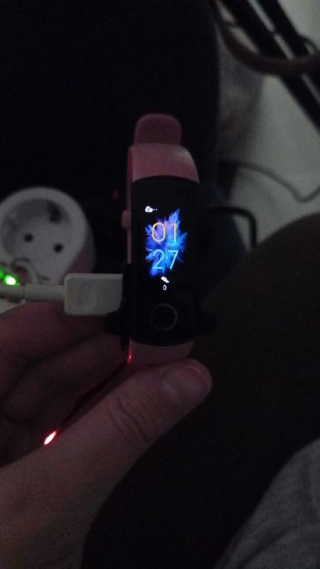 Фитнес-браслет Honor Band 5 розовый 5