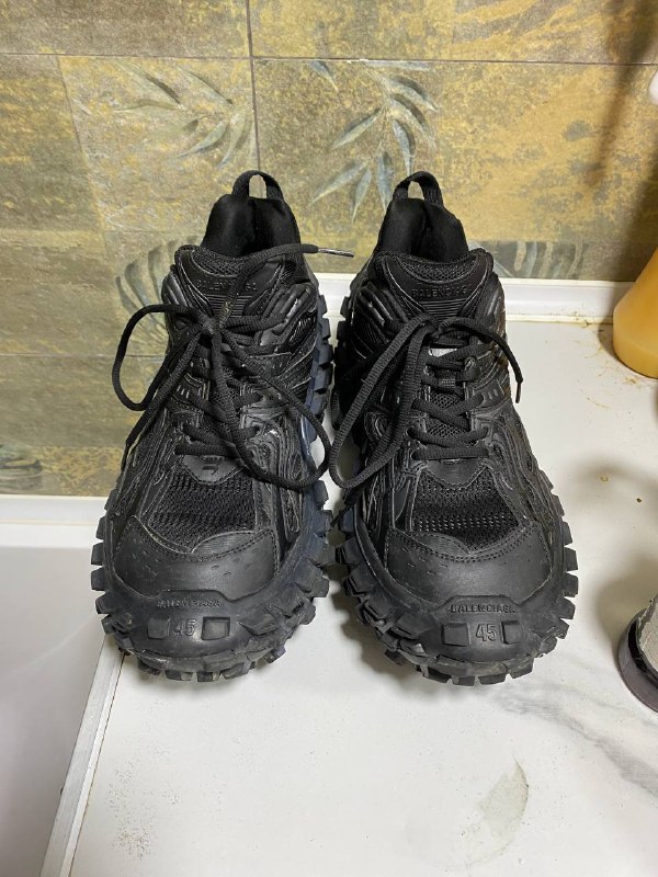 Кроссовки Balenciaga Defender 45 размера 5