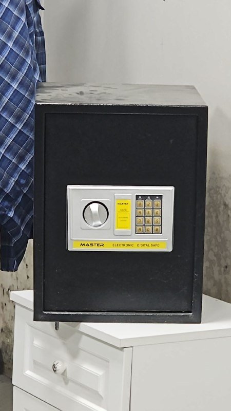 Сейф электронный цифровой